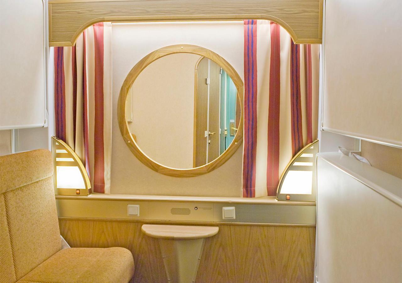 Viking Line Ferry Viking Cinderella - 2-Night Cruise Stockholm-Helsinki-Stockholm Hotel Room photo